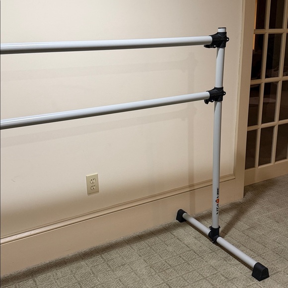 Adjustable Ballet Barre - Picture 7 of 9